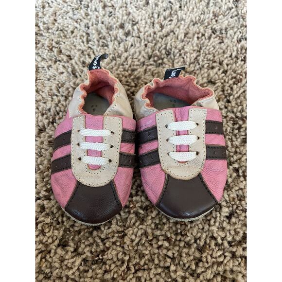 Tommy Tickle sz. 0-6 mo. soft baby shoes. Adorable - Picture 3 of 11